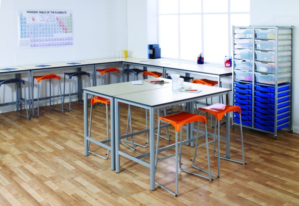 CRAFT TABLES - Image 4